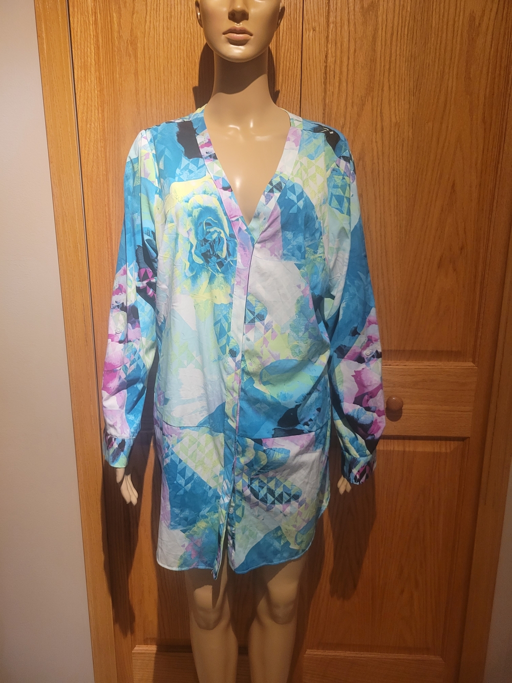Worthington Blue Floral Button-Down Tunic Shirt